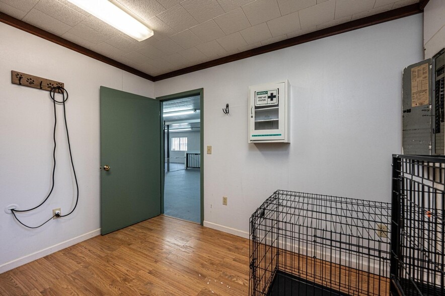 More Photos Of 304 Virginia St SW, Lenoir Storefront Retail Office For Sale