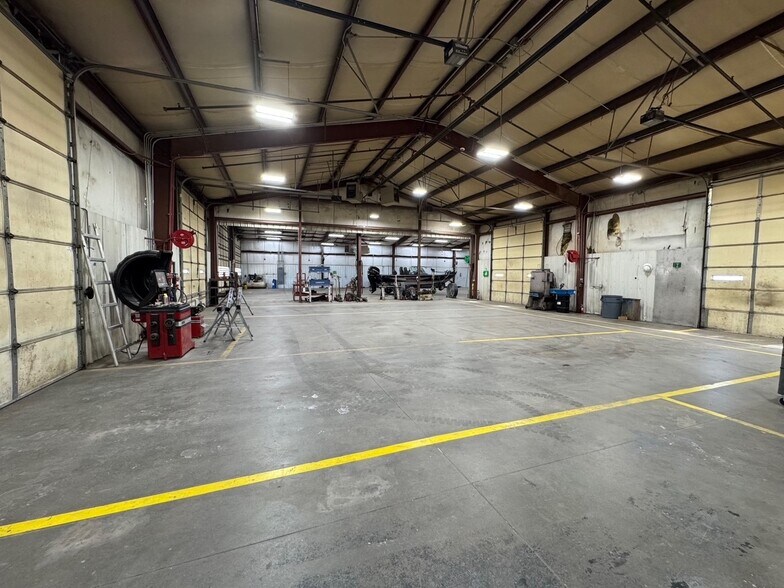 More Photos Of 9403 E 40 Hwy, Independence Warehouse For Sale