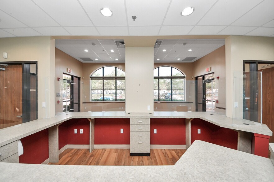 More Photos Of 3521 Town Center Blvd, Sugar Land Medical For Lease