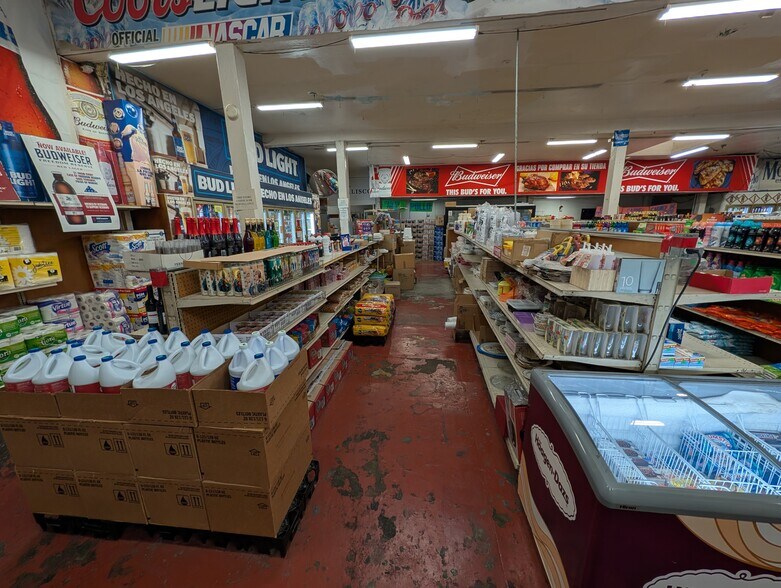 More Photos Of 410 N Park Ave, Pomona Convenience Store For Sale