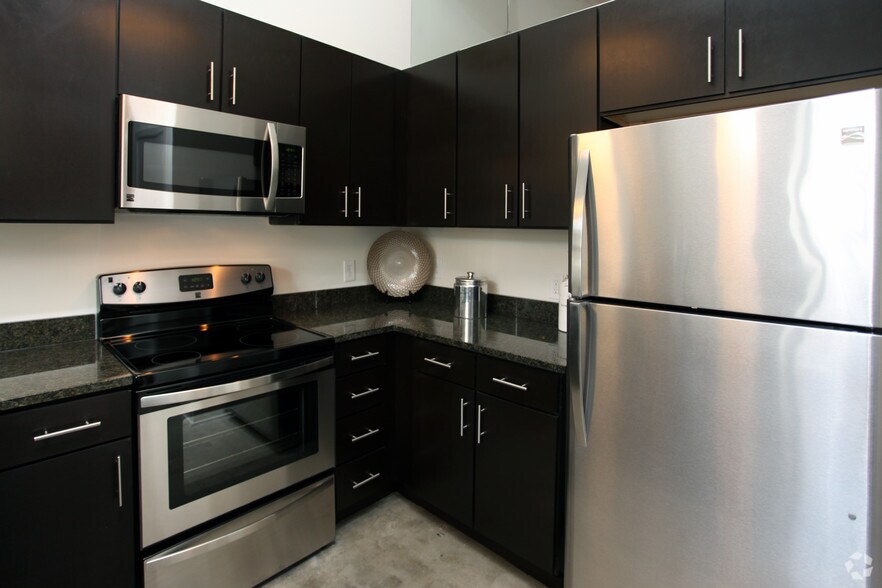 More Photos Of 575 E 4th St, Winston-Salem Apartments For Lease