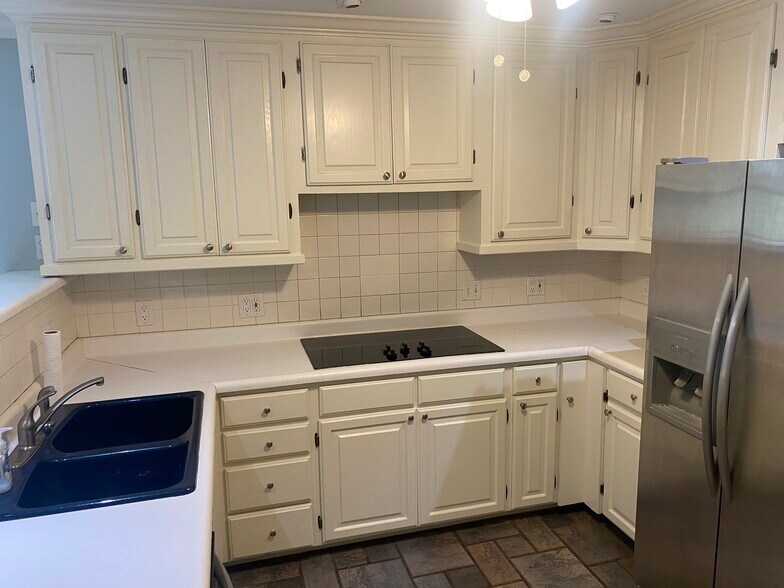 More Photos Of 4444 Morgan Rd NE, Piedmont Warehouse For Lease