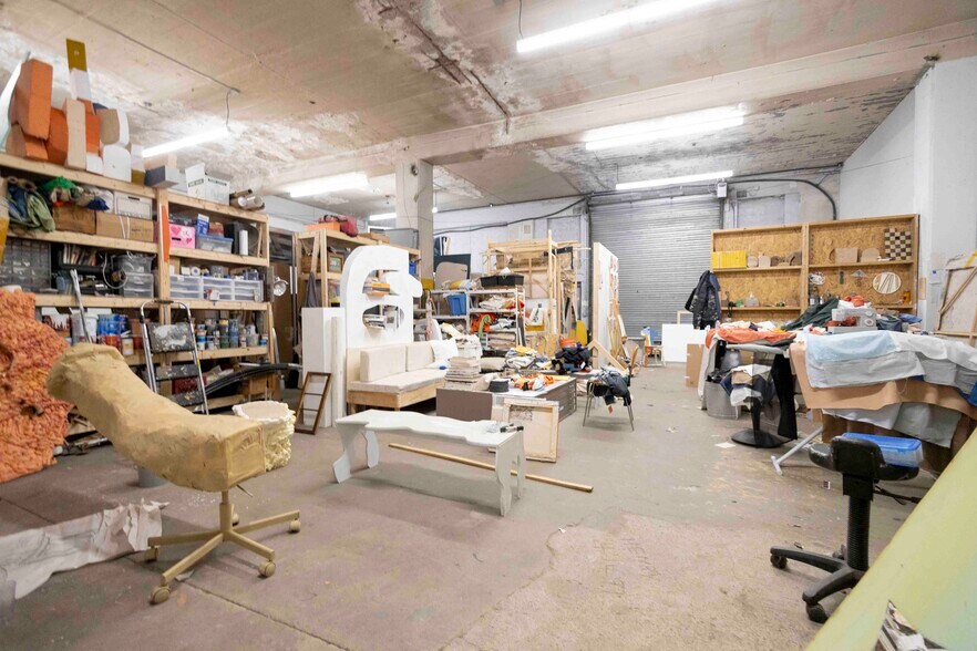 More Photos Of 556-560 Custer St, Detroit Manufacturing For Sale