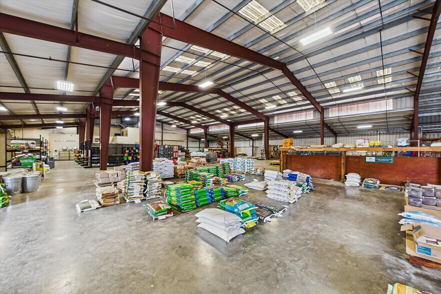 More Photos Of 1593 Market St, Ferndale General Retail For Sale