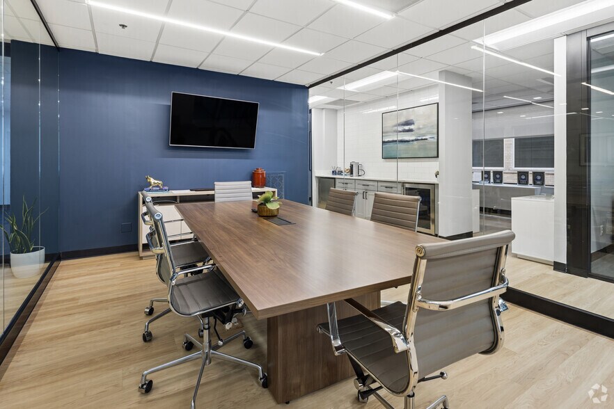 More Photos Of 1627 K St NW, Washington Office For Sale