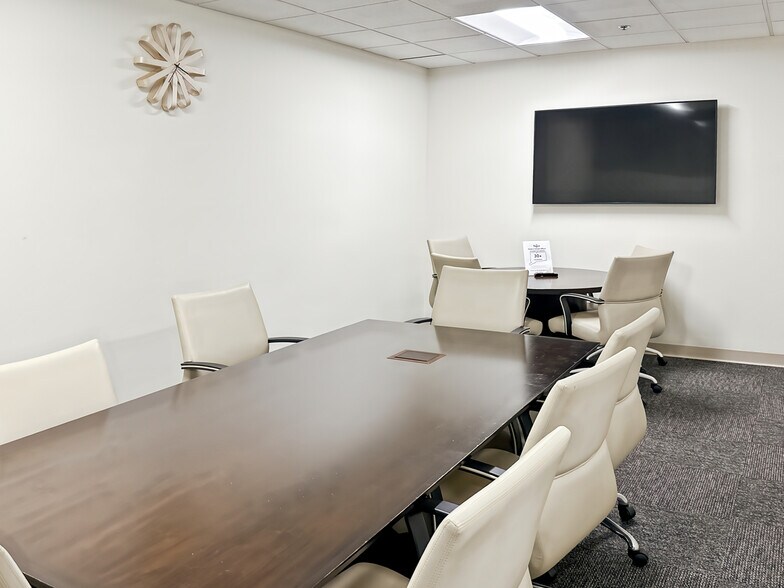 More Photos Of 1500 Main St, Springfield Coworking Space