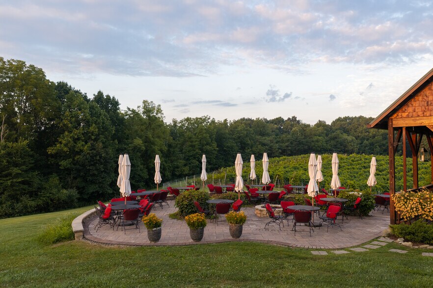 More Photos Of 401 Gilkey Ridge Rd, Shade Winery Vineyard For Sale