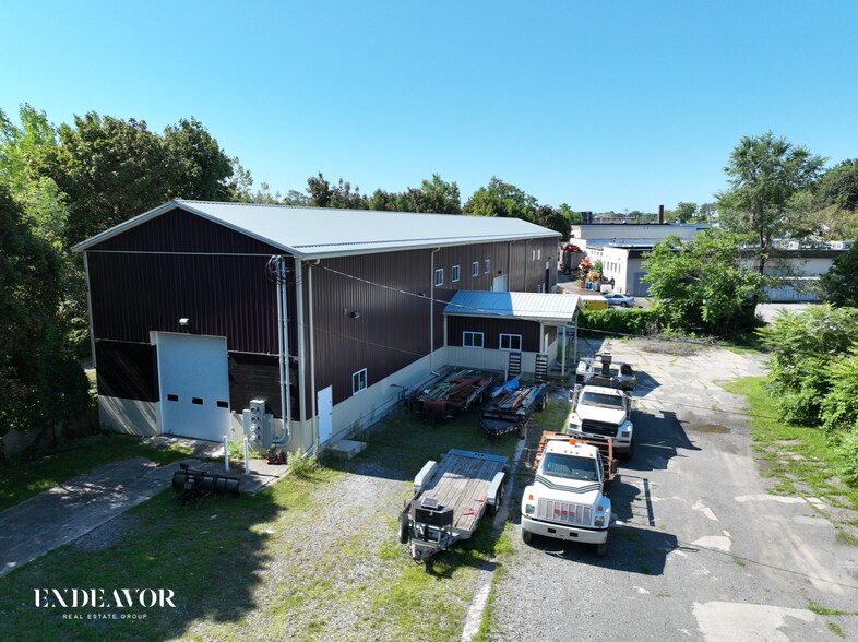 More Photos Of 528 Hollenbeck St, Rochester Industrial For Sale
