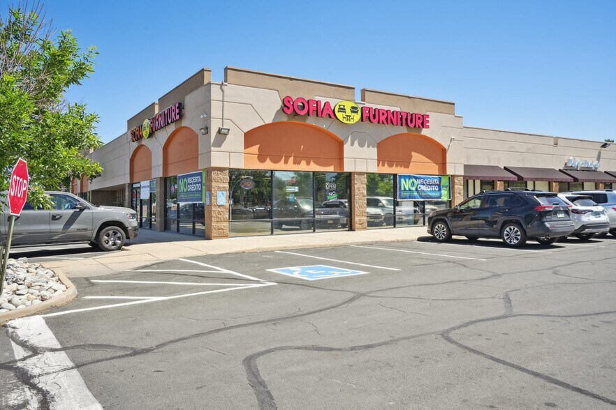 More Photos Of , Aurora General Retail For Sale