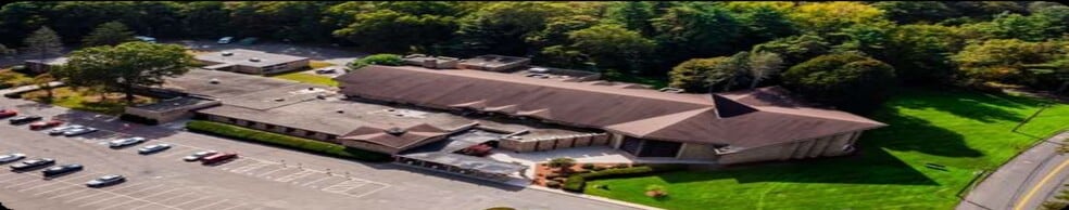 More Photos Of 979 Dickinson St, Springfield Schools For Sale