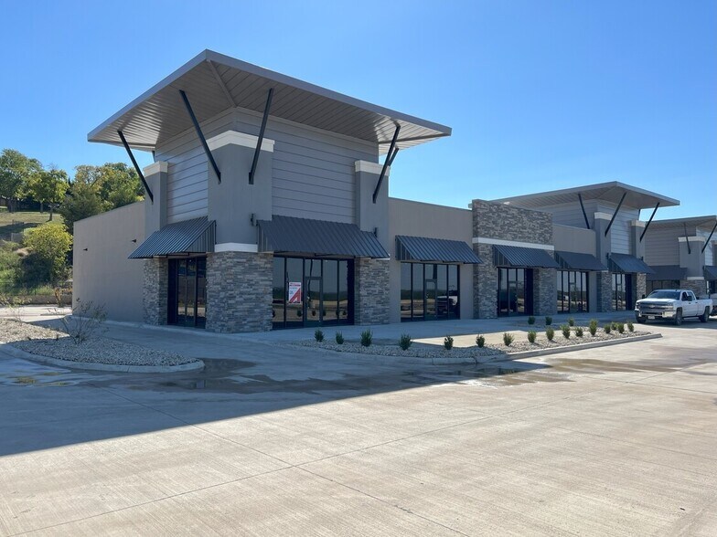 Primary Photo Of 760 N Highway 67, Midlothian Storefront For Lease