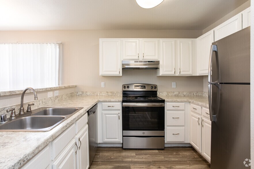 More Photos Of 10754 Belle Creek Blvd, Henderson Apartments For Lease