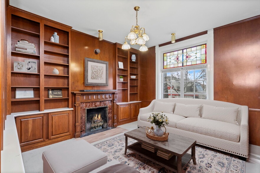 More Photos Of 2103 Evans Ave, Cheyenne Office For Lease