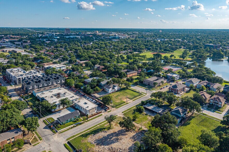 More Photos Of 722 N Marsalis Ave, Dallas Land For Sale