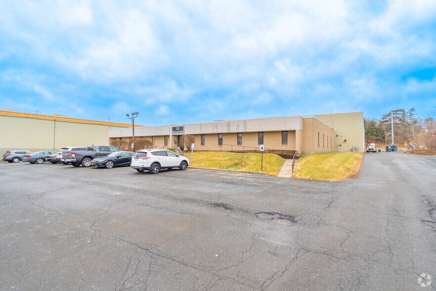 Primary Photo Of 12 Elmwood Rd, Menands Distribution For Lease