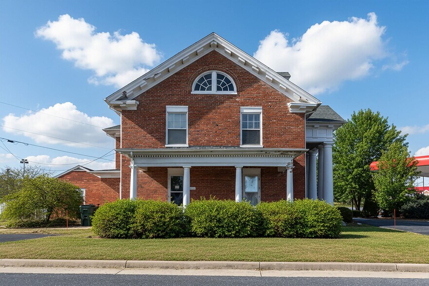 More Photos Of 30 Ladd Rd, Fishersville Office For Sale