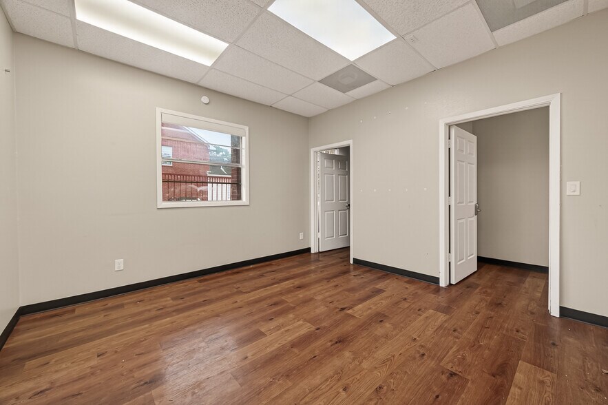 More Photos Of 2223 Dorrington St, Houston Medical For Lease
