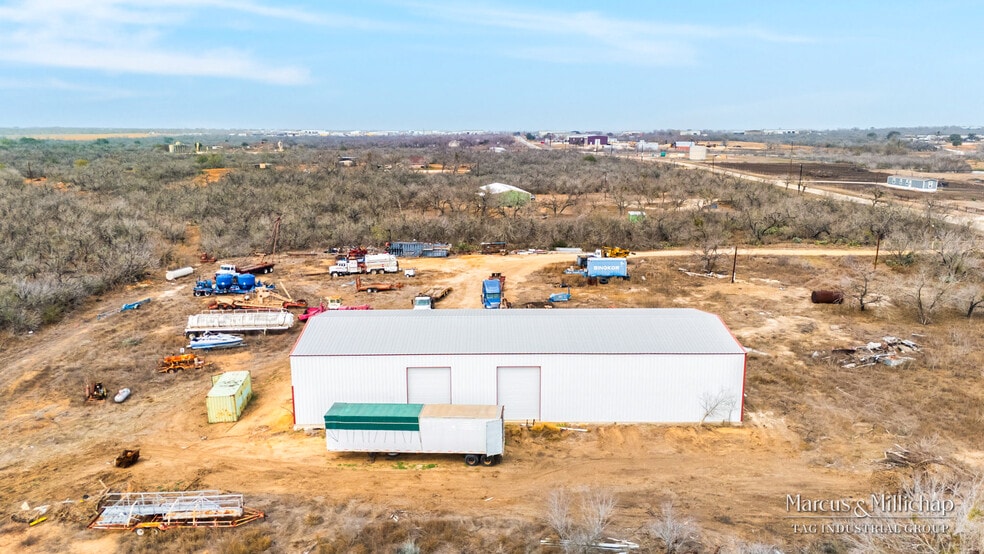 More Photos Of 1870 County Road 429, Pleasanton Warehouse For Sale