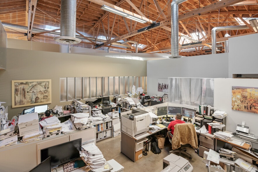 More Photos Of 1045 14th St, San Diego Loft Creative Space For Lease