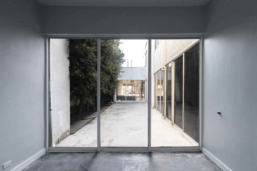 More Photos Of 6829 Lankershim Blvd, North Hollywood Medical For Lease