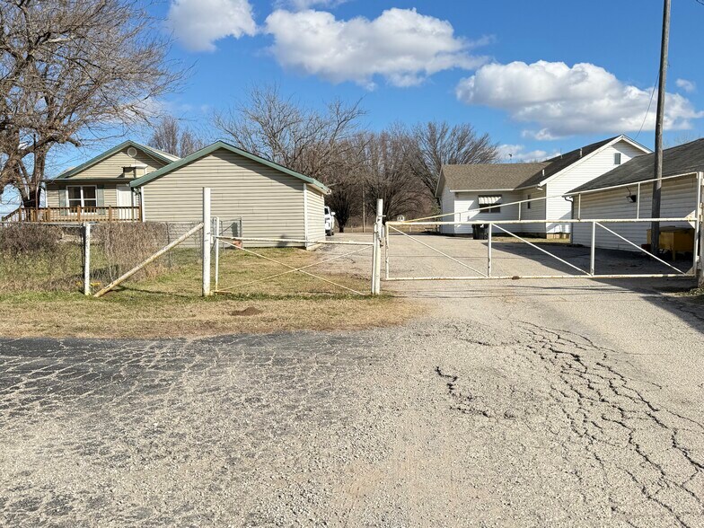 More Photos Of 12525 Old Highway 99, Seminole Warehouse For Sale