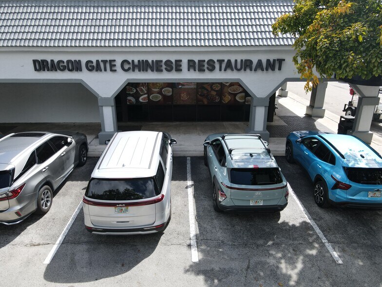 More Photos Of 11210-11300 Pines Blvd, Pembroke Pines Unknown For Lease