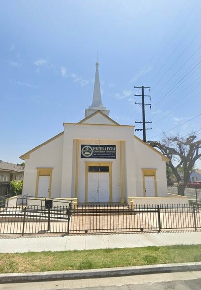 More Photos Of 1202 E Plymouth St, Long Beach Religious Facility For Sale