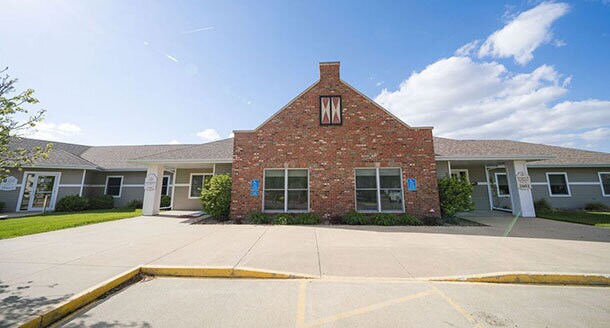 More Photos Of 2607 Washington St, Pella Medical For Lease