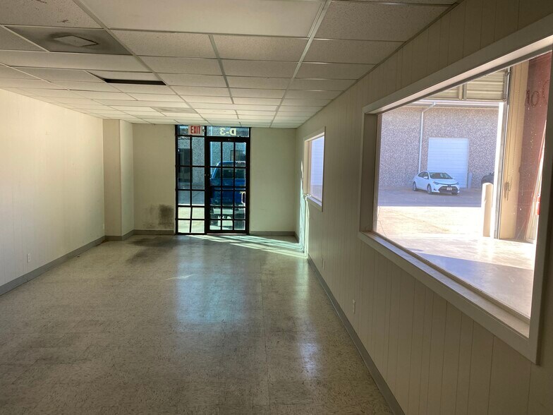 More Photos Of 5708 N Shepherd Dr, Houston Unknown For Lease