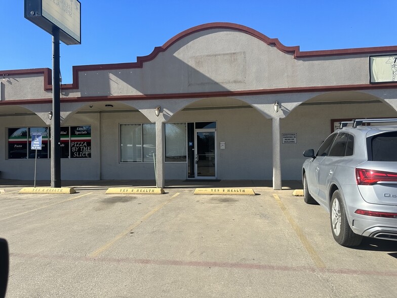 More Photos Of 5436 River Oaks Blvd, River Oaks Restaurant For Lease