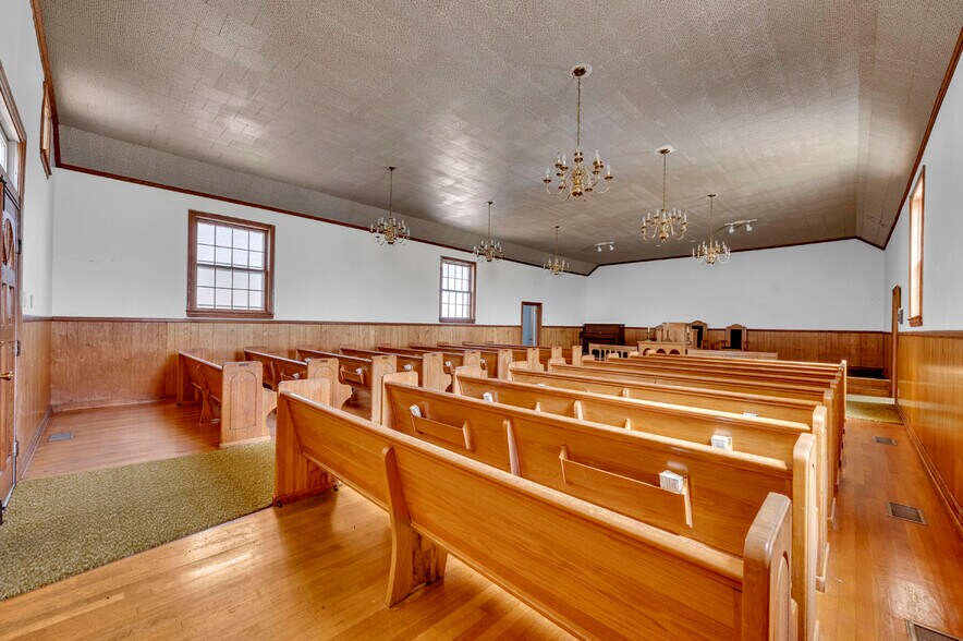 More Photos Of 4826 Co 217 rd, Hillsboro Specialty For Sale