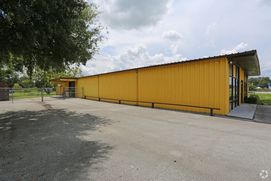 More Photos Of 3205 US Highway 92 E, Lakeland Freestanding For Lease