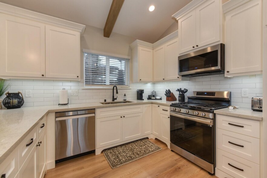 More Photos Of 908 Bidwell St, Folsom Multifamily For Sale