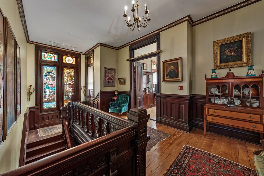 More Photos Of 809 Hall St, Saint Joseph Hospitality For Sale