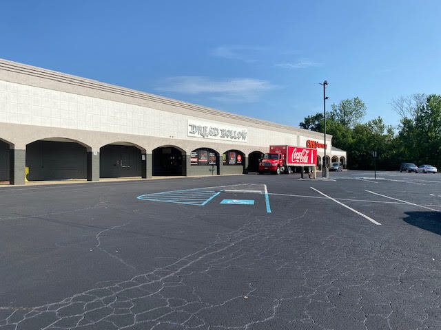 More Photos Of 321 Brown's Ferry Rd, Chattanooga General Retail For Lease