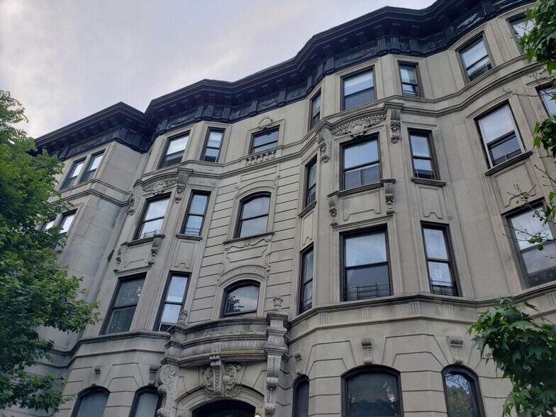 More Photos Of 176 Prospect Park W, Brooklyn Apartments For Sale