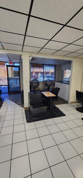 More Photos Of 21234 Olean Blvd, Port Charlotte Storefront Retail Office For Lease