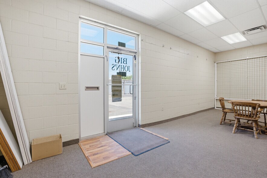 More Photos Of 322 W Griffith Rd, Pocatello Self Storage For Lease