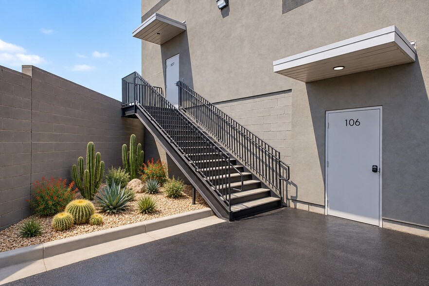 More Photos Of 12002 Falcon Dr, Fountain Hills Showroom For Sale