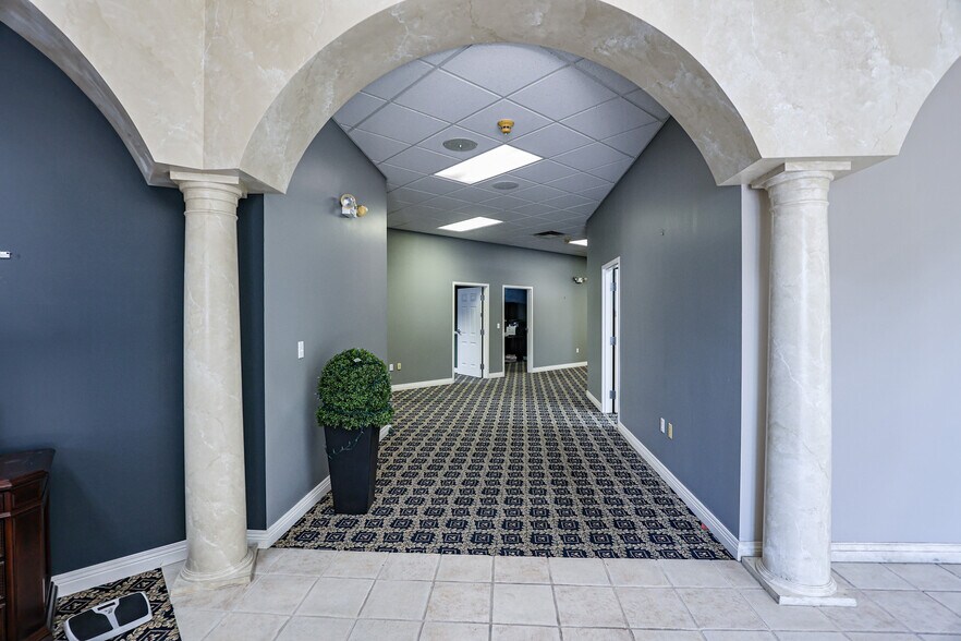 More Photos Of , Paducah Unknown For Sale