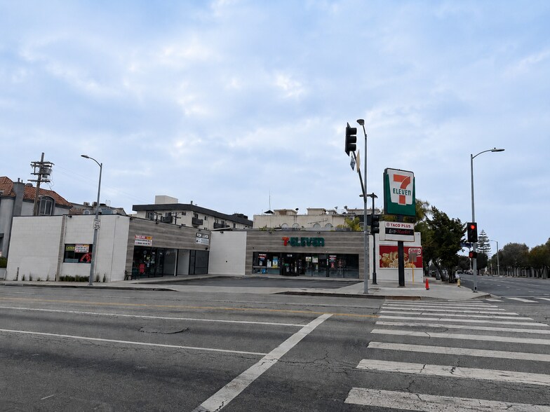 More Photos Of 1519-1525 S Bundy Dr, Los Angeles Storefront For Lease