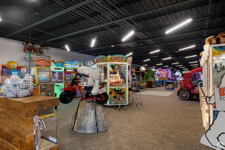 More Photos Of 3608 W 76 Country Blvd, Branson Amusement Park For Sale