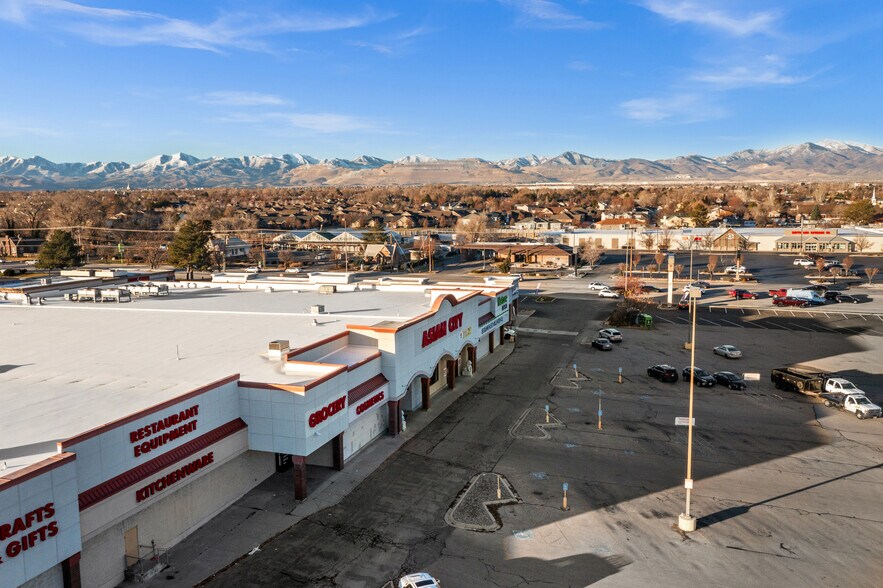 More Photos Of 1653 W 9000 S, West Jordan Storefront For Lease