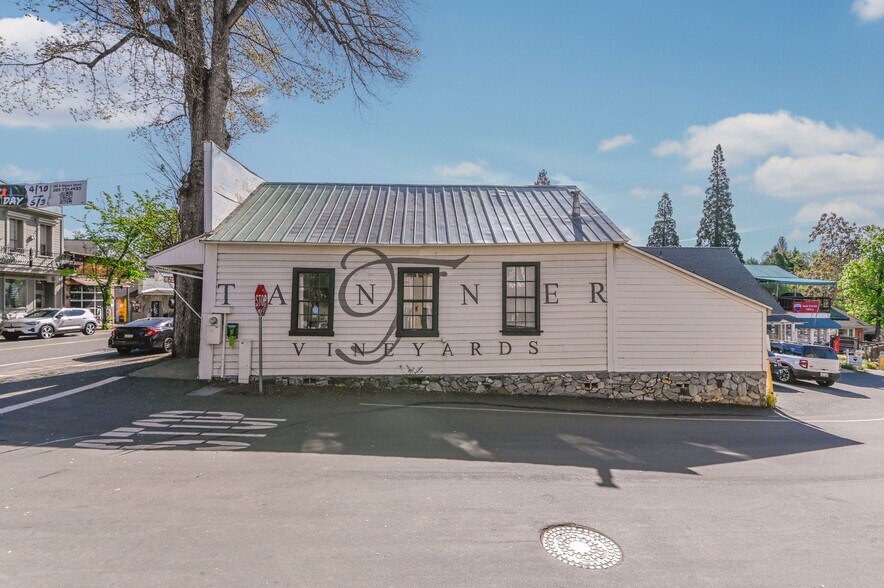 More Photos Of 435 Main St, Murphys General Retail For Sale