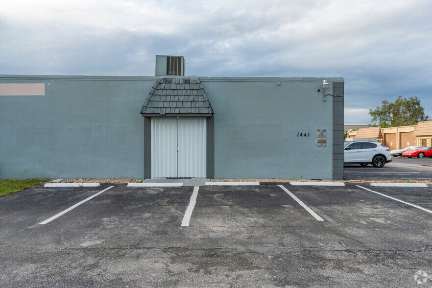 More Photos Of 1441 SW 12th Ave, Pompano Beach Showroom For Lease