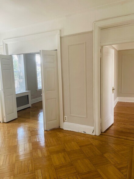 More Photos Of 31-40 35th St, Astoria Apartments For Sale
