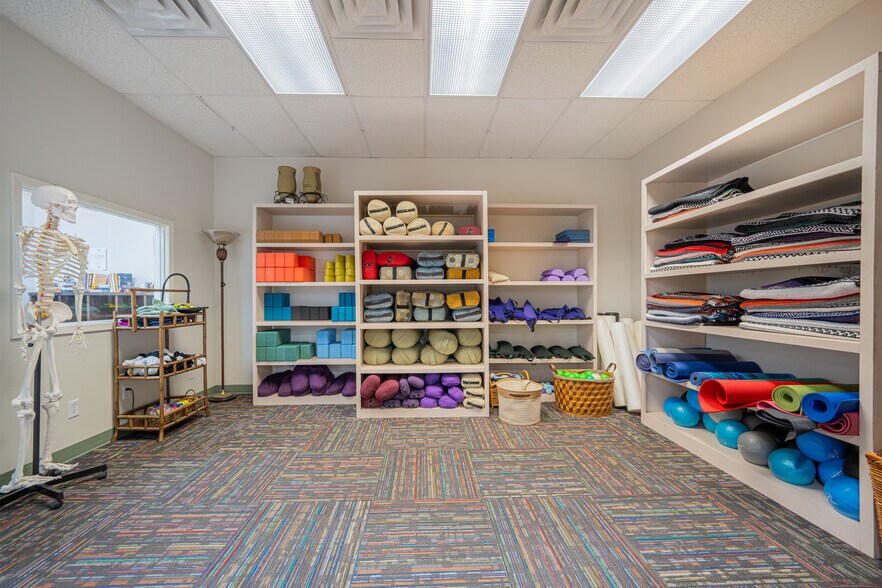 More Photos Of 2500 Judson Rd, Longview Storefront For Lease