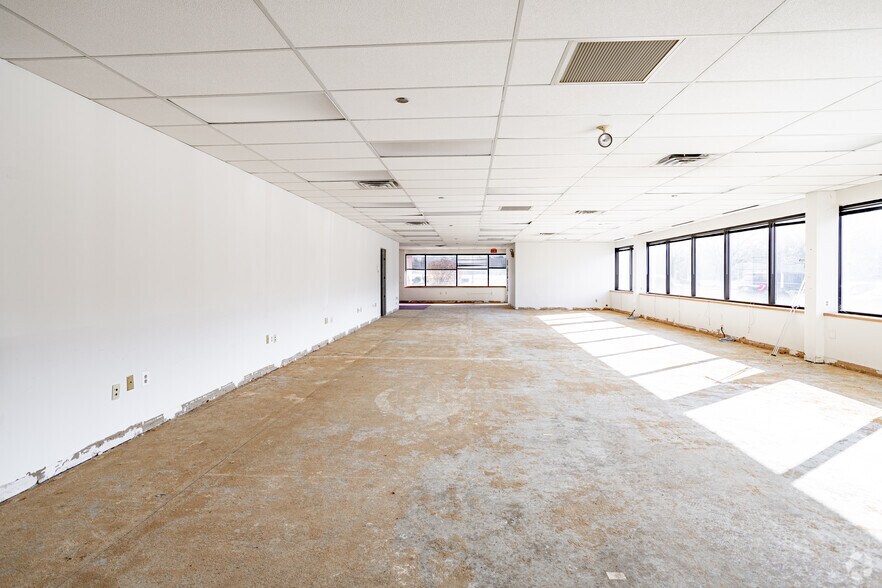 More Photos Of 500 Scarborough Dr, Egg Harbor Township Unknown For Lease