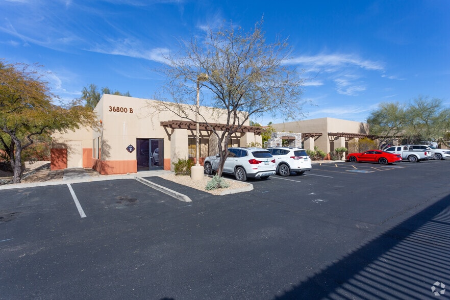 More Photos Of 36800 N Sidewinder Rd, Carefree Medical For Sale