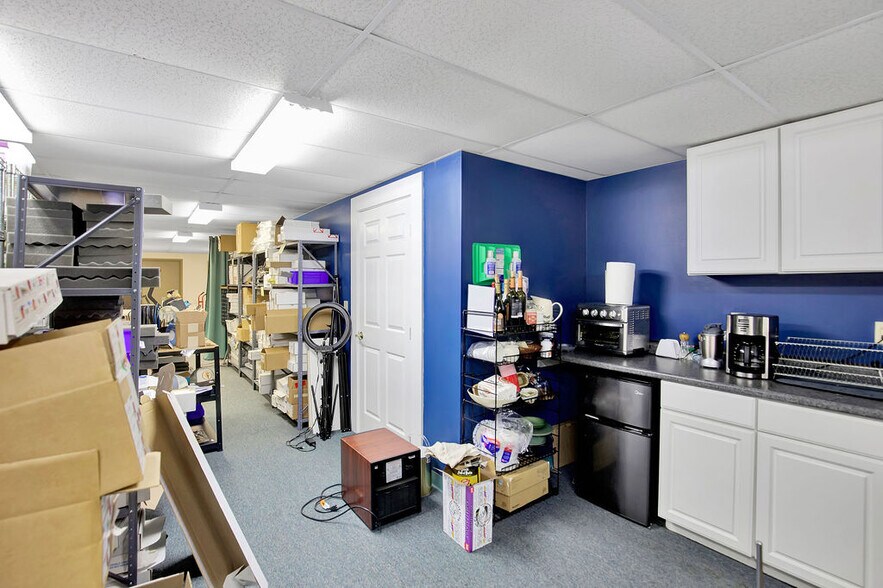 More Photos Of 57 N Sandusky St, Delaware Storefront Retail Office For Sale